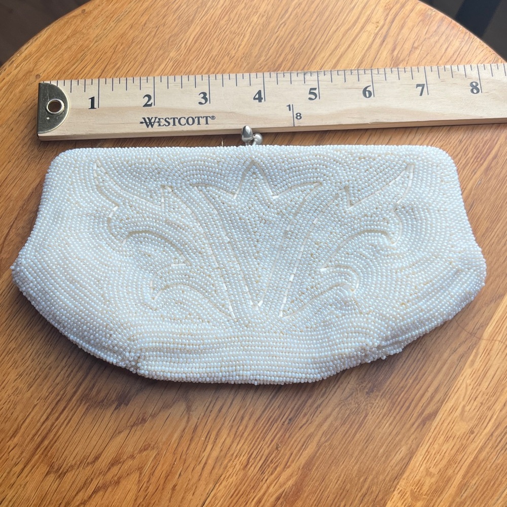 Vintage 1950s Bag by Debbie Ivory Beaded Evening Clutch Made in Japan Kiss Lock